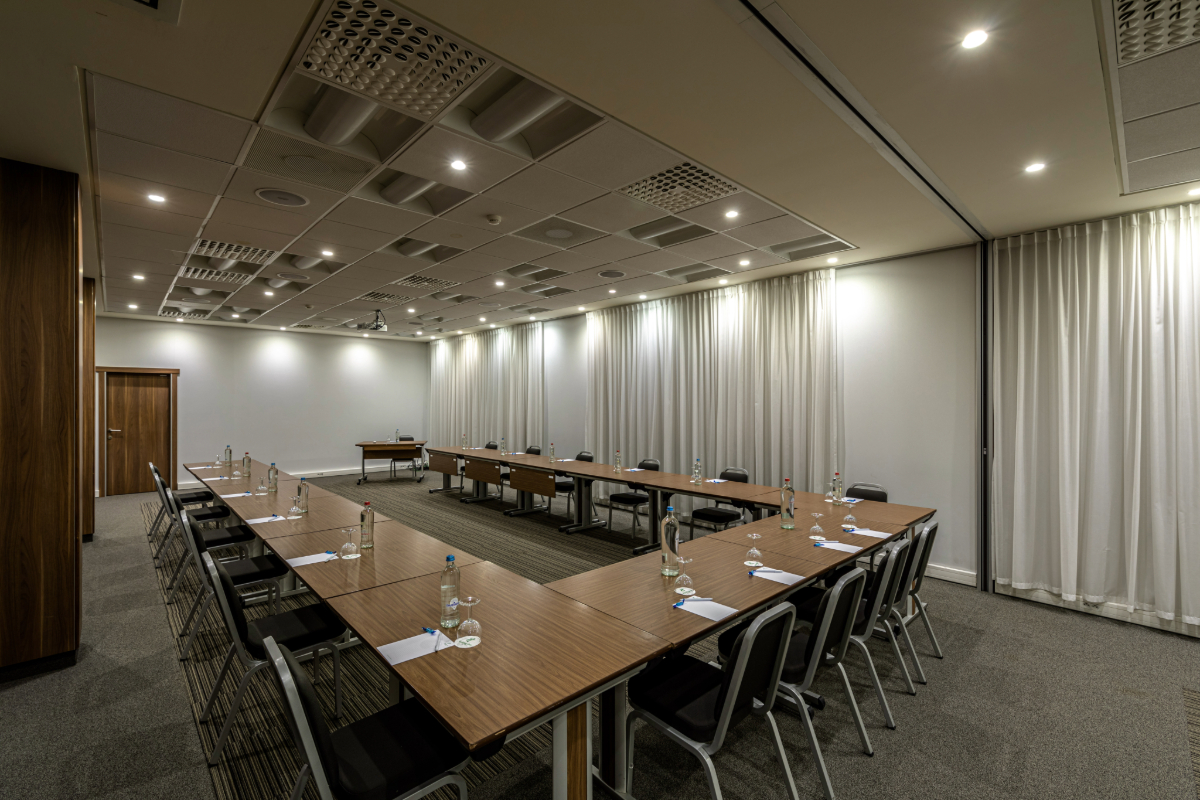 Meeting Herald & Tribune 1