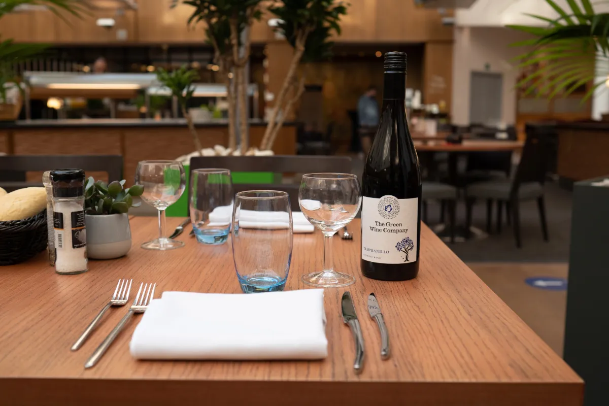 Close Up Tisch mit Wein